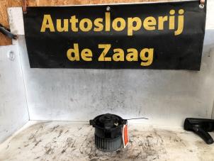 Gebruikte Blower Mitsubishi Colt (Z2/Z3) 1.3 16V Prijs € 35,00 Margeregeling aangeboden door Autodemontage de Zaag