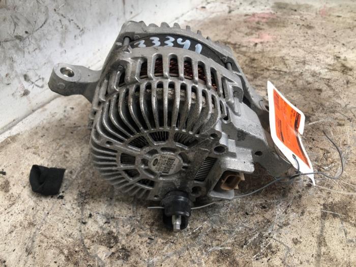 Dynamo van een Ford Focus 3 2.0 ST EcoBoost 16V 2014