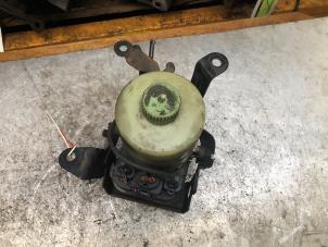 Gebruikte Servopomp Seat Ibiza III (6L1) 1.4 16V 75 Prijs € 70,00 Margeregeling aangeboden door Autodemontage de Zaag