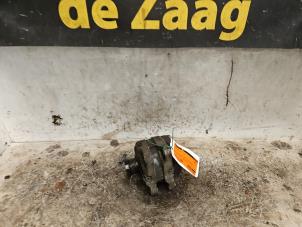 Gebruikte Dynamo Ford Focus 3 1.0 Ti-VCT EcoBoost 12V 100 Prijs € 40,00 Margeregeling aangeboden door Autodemontage de Zaag