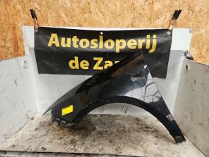 Gebruikte Spatbord links-voor Seat Ibiza IV SC (6J1) 1.6 16V Prijs € 90,00 Margeregeling aangeboden door Autodemontage de Zaag