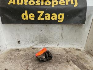 Gebruikte Remklauw (Tang) links-voor Volkswagen Polo V (6R) 1.2 12V Prijs € 25,00 Margeregeling aangeboden door Autodemontage de Zaag
