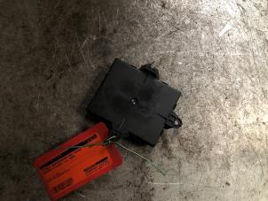 Gebruikte Centrale Deurvergrendelings Module Mercedes A (W169) 2.0 A-180 CDI 16V 5-Drs. Prijs € 20,00 Margeregeling aangeboden door Autodemontage de Zaag