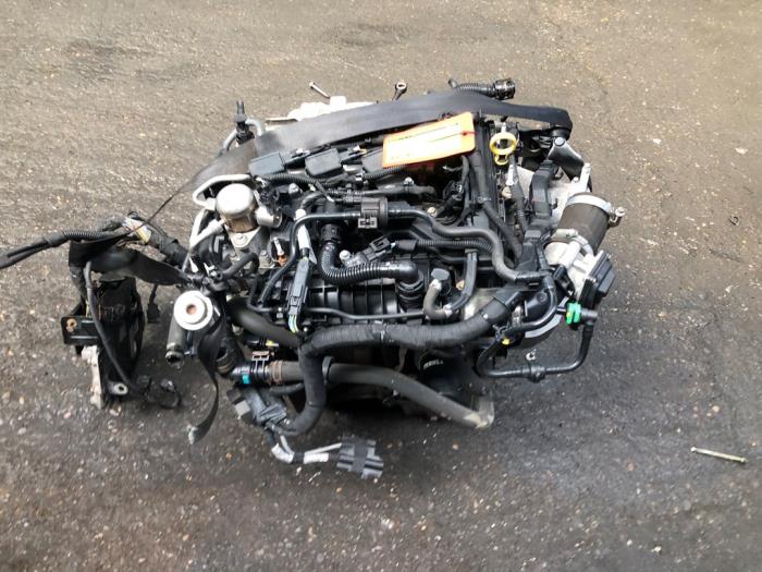 Engine from a Ford Fiesta 6 (JA8) 1.0 EcoBoost 12V 100 2014