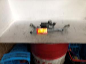 Gebruikte Ruitenwismotor + Mechaniek Peugeot 1007 (KM) 1.6 GTI,Gentry 16V Prijs € 30,00 Margeregeling aangeboden door Autodemontage de Zaag