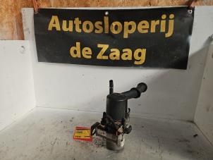 Gebruikte Pomp Servo Citroen C4 Berline (LC) 1.6 16V Prijs € 100,00 Margeregeling aangeboden door Autodemontage de Zaag