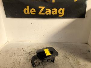 Gebruikte Tank Klep Renault Captur (2R) 0.9 Energy TCE 12V Prijs € 30,00 Margeregeling aangeboden door Autodemontage de Zaag