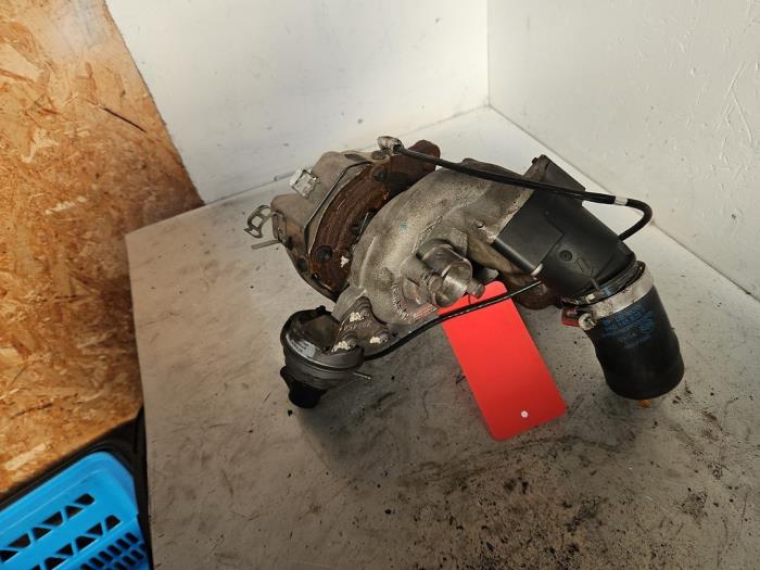 Turbo van een Audi A3 Sportback (8PA) 1.6 TDI 16V 2012