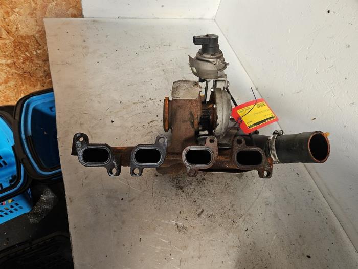 Turbo van een Audi A3 Sportback (8PA) 1.6 TDI 16V 2012