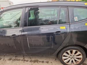 Gebruikte Portier 4Deurs links-achter Opel Zafira Tourer (P12) 1.4 Turbo 16V EcoFLEX Prijs € 500,00 Margeregeling aangeboden door Autodemontage de Zaag
