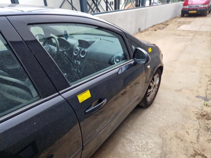 Front wing, right from a Opel Corsa D 1.2 16V 2007