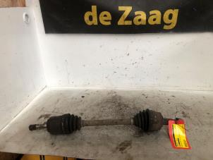 Gebruikte Steekas links-voor Fiat 500 (312) 1.4 16V Prijs € 50,00 Margeregeling aangeboden door Autodemontage de Zaag