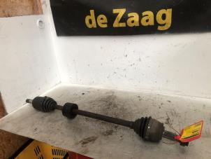 Gebruikte Aandrijfas rechts-voor Fiat 500 (312) 1.4 16V Prijs € 50,00 Margeregeling aangeboden door Autodemontage de Zaag