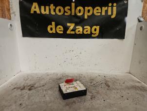 Used Fuse box Renault Megane III Grandtour (KZ) 1.4 16V TCe 130 Price € 70,00 Margin scheme offered by Autodemontage de Zaag