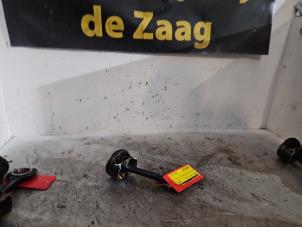 Begagnade Kolv Mercedes A (W176) 1.6 A-200 16V Pris € 50,00 Marginaltabell erbjuds av Autodemontage de Zaag