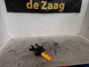 Gebruikte Bobine Renault Captur (2R) 0.9 Energy TCE 12V Prijs € 50,00 Margeregeling aangeboden door Autodemontage de Zaag