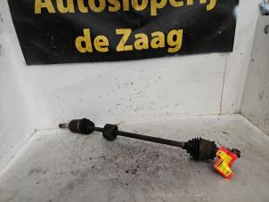 Gebruikte Aandrijfas rechts-voor Fiat 500 (312) 1.2 Prijs € 35,00 Margeregeling aangeboden door Autodemontage de Zaag