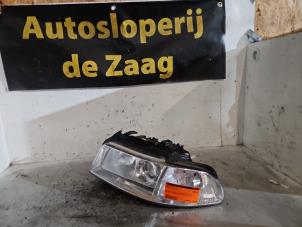 Gebruikte Koplamp links Audi A4 Avant (B5) 1.9 TDI Prijs € 50,00 Margeregeling aangeboden door Autodemontage de Zaag
