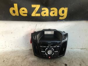 Gebruikte Radiobedienings paneel Ford Focus 3 ST 2.0 ST EcoBoost 16V Prijs € 35,00 Margeregeling aangeboden door Autodemontage de Zaag