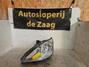 Gebruikte Koplamp links Ford Focus 1 2.0 16V Prijs € 30,00 Margeregeling aangeboden door Autodemontage de Zaag