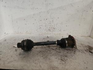 Gebruikte Aandrijfas links-voor Audi A4 Avant (B8) 1.8 TFSI 16V Quattro Prijs € 50,00 Margeregeling aangeboden door Autodemontage de Zaag