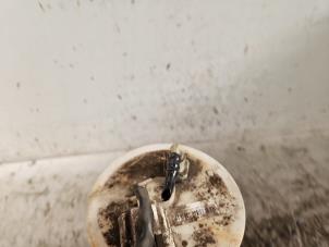 Begagnade Bensinpump Chevrolet Spark (M300) 1.0 16V Pris € 40,00 Marginaltabell erbjuds av Autodemontage de Zaag