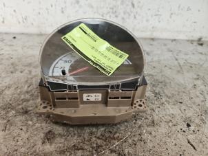 Gebruikte Instrumentenpaneel Peugeot 107 1.0 12V Prijs € 40,00 Margeregeling aangeboden door Autodemontage de Zaag