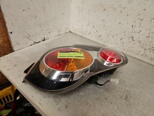 Gebruikte Achterlicht links Chevrolet Spark 1.0 16V Bifuel Prijs € 40,00 Margeregeling aangeboden door Autodemontage de Zaag