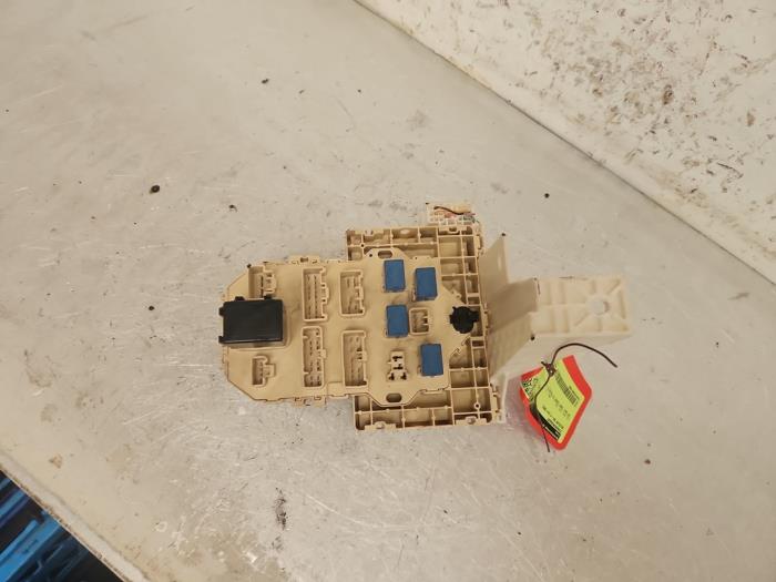 Säkringsbox från en Suzuki SX4 (EY/GY) 1.6 16V VVT Comfort,Exclusive Autom. 2007