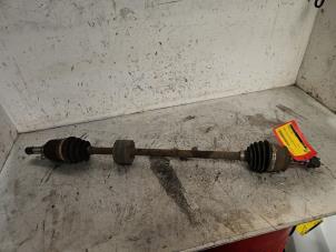 Gebruikte Aandrijfas rechts-voor Fiat 500 (312) 1.2 Prijs € 35,00 Margeregeling aangeboden door Autodemontage de Zaag