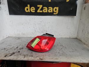 Gebruikte Achterlicht rechts Mitsubishi Colt (Z2/Z3) 1.5 16V Prijs € 35,00 Margeregeling aangeboden door Autodemontage de Zaag