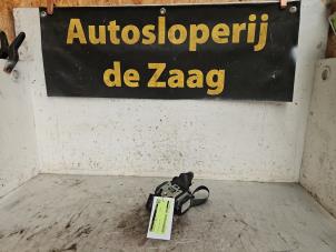 Gebruikte Veiligheidsgordel links-voor Mitsubishi Colt (Z2/Z3) 1.5 16V Prijs € 50,00 Margeregeling aangeboden door Autodemontage de Zaag