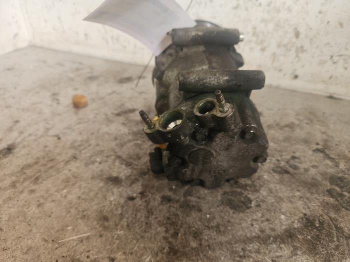 Luftkonditioneringspump från en Peugeot 307 Break (3E) 1.6 16V 2005