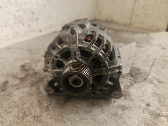 Dynamo van een Peugeot 307 Break (3E) 1.6 16V 2005