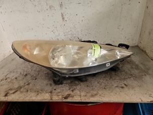 Gebruikte Linker Koplamp Peugeot 207/207+ (WA/WC/WM) 1.4 16V VTi Prijs € 40,00 Margeregeling aangeboden door Autodemontage de Zaag