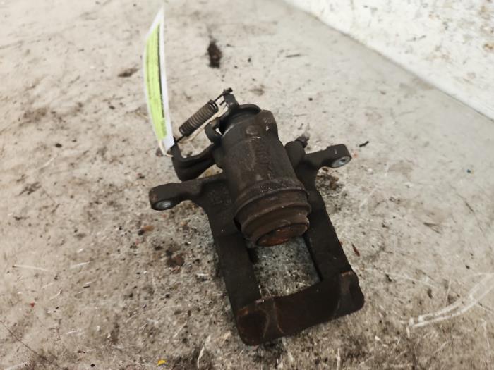 Remklauw (Tang) links-achter van een Opel Mokka/Mokka X 1.6 CDTI 16V 4x2 2016