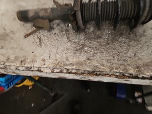 Gebruikte Voorpoot rechts Ford Focus C-Max 1.8 16V Prijs € 40,00 Margeregeling aangeboden door Autodemontage de Zaag