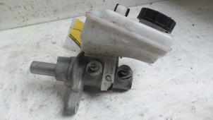 Używane Glówny cylinder hamulcowy Toyota Aygo (B10) 1.0 12V VVT-i Cena € 35,00 Procedura marży oferowane przez Autodemontage de Zaag