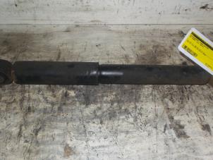 Gebruikte Schokdemper links-achter Volkswagen Caddy III (2KA,2KH,2CA,2CH) 1.6 TDI 16V Prijs € 30,00 Margeregeling aangeboden door Autodemontage de Zaag