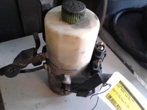 Gebruikte Servopomp Seat Ibiza IV (6J5) 1.2 TDI Ecomotive Prijs € 100,00 Margeregeling aangeboden door Autodemontage de Zaag