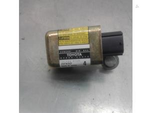 Begagnade Airbagsensor Toyota Auris (E15) 1.8 16V HSD Full Hybrid Pris € 19,95 Marginaltabell erbjuds av Japoto Parts B.V.