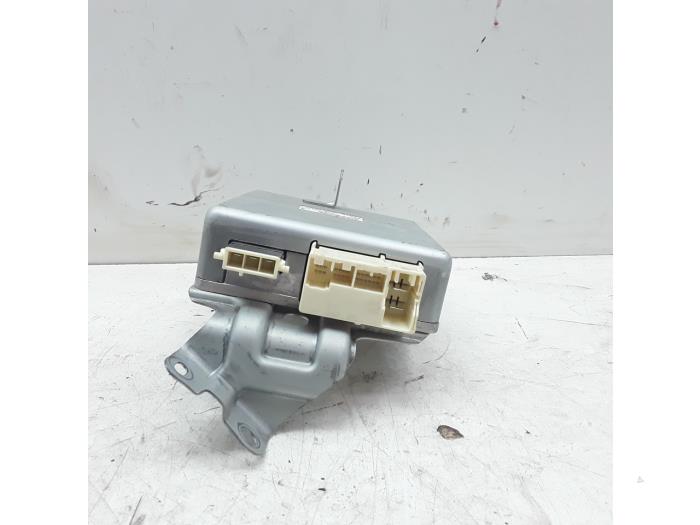 Dator, servostyrning från en Toyota Prius (ZVW3) 1.8 16V 2010