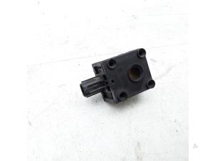 Gebruikte Relais Mazda CX-3 (DJ/DK) 2.0 SkyActiv-G 120 Prijs € 24,95 Margeregeling aangeboden door Japoto Parts B.V.