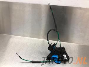 Gebruikte Portierslot Mechaniek 4Deurs rechts-achter Hyundai i30 (GDHB5) 1.6 GDI Blue 16V Prijs € 29,99 Margeregeling aangeboden door Japoto Parts B.V.