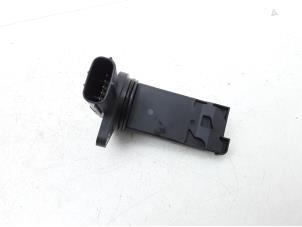 Gebruikte Luchthoeveelheidsmeter Mitsubishi Space Star (A0) 1.0 12V Prijs € 24,99 Margeregeling aangeboden door Japoto Parts B.V.