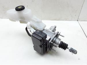 Gebruikte Rembol Toyota C-HR (X1,X5) 1.8 16V Hybrid Prijs € 302,49 Inclusief btw aangeboden door Japoto Parts B.V.