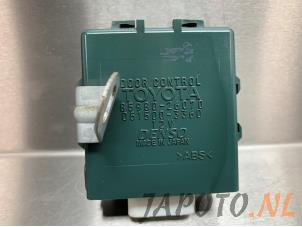 Gebruikte Module Centrale Deurvergrendeling Toyota HiAce II 2.4 TD Prijs € 29,95 Margeregeling aangeboden door Japoto Parts B.V.