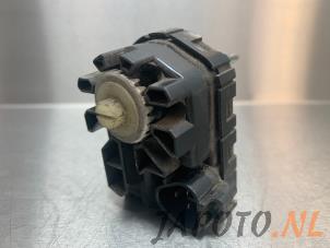 Begagnade Strålkastarmotor Toyota Verso 2.0 16V D-4D-F Pris € 24,99 Marginaltabell erbjuds av Japoto Parts B.V.