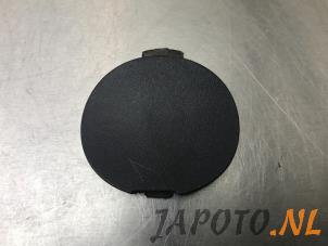 Gebruikte Afdekkap Sleepoog achter Mazda CX-5 I (KE,GH) 2.2 SkyActiv-D 16V 2WD Prijs € 9,95 Margeregeling aangeboden door Japoto Parts B.V.