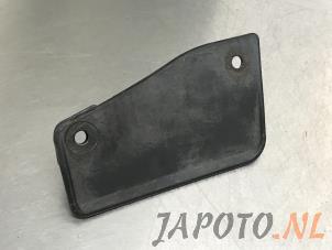 Gebruikte Spatlap Lexus CT 200h 1.8 16V Prijs € 12,99 Margeregeling aangeboden door Japoto Parts B.V.